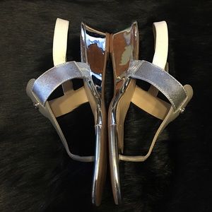 Antonio Melani Sandals Tan, Silver & White Sz 8